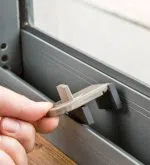 Locksmith Key Store Chicago, IL 312-288-7672 - broken-key-extraction